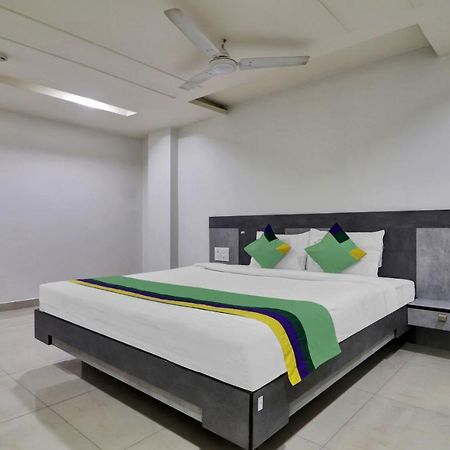 Hotel Vjr Residency By Hotelscart Хидерабад Екстериор снимка